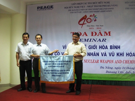 ການພົບປະສົນທະນາ ເພື່ອໂລກສັນຕິພາບ, ປອດອາວຸດນິວເຄຼຍ ແລະ ອາວຸດເຄມີ